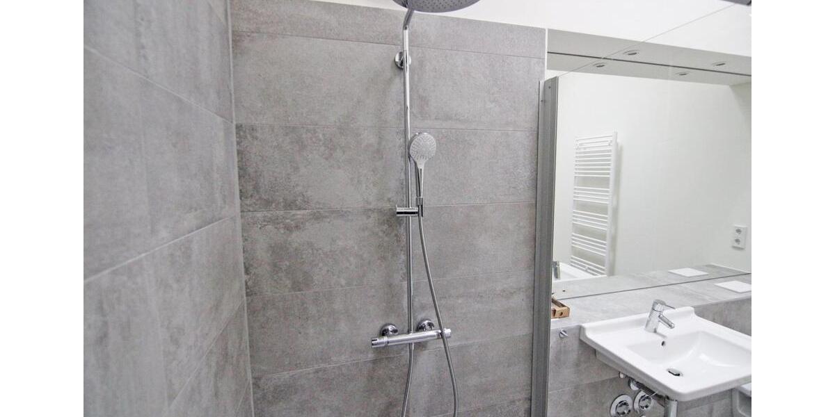 Lichtdurchflutetes Penthouse für Genießer: tolles Ambiente, mit Komfortausstattung und TiefgaragenplatzWallbox! 3 zimmer