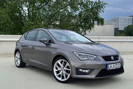 Seat Leon 99.887 km 12.500 &euro; Coesfeld 48653