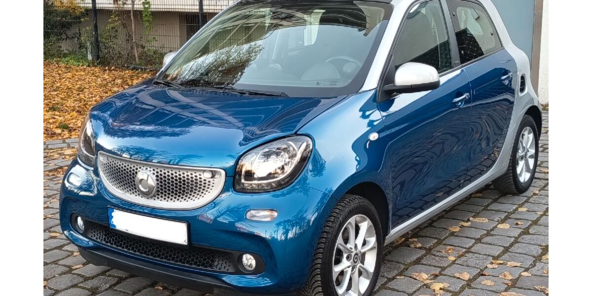 Smart ForFour 41.083 km 12.400 &euro; Berlin 10587
