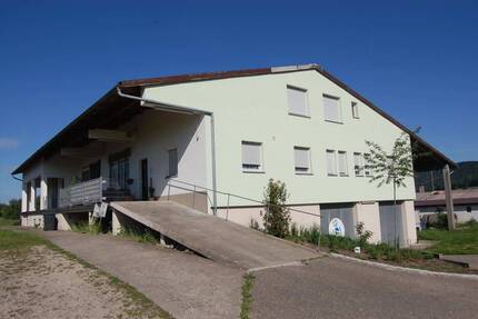 Haus Rielasingen-Worblingen Rielasingen - 8 Zimmer, 210 m&sup2;, 680.000&euro; | Angebot:25668033