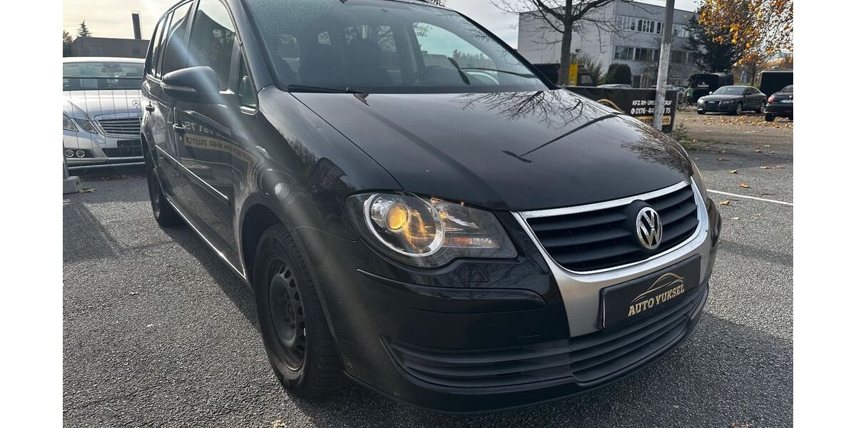 VW Touran 304.000 km 2.290 &euro; Heppenheim 64646