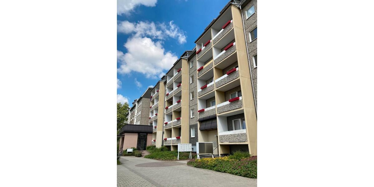 Dachgeschoßwohnung Gera - 1 Zimmer, 31 m&sup2;, 305&euro; | Angebot:26351070