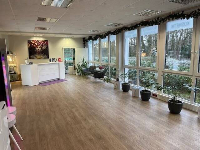 Gewerbeobjekt Steinhagen - 3 Zimmer, 120 m&sup2;, 1.200&euro; | Angebot:23886457