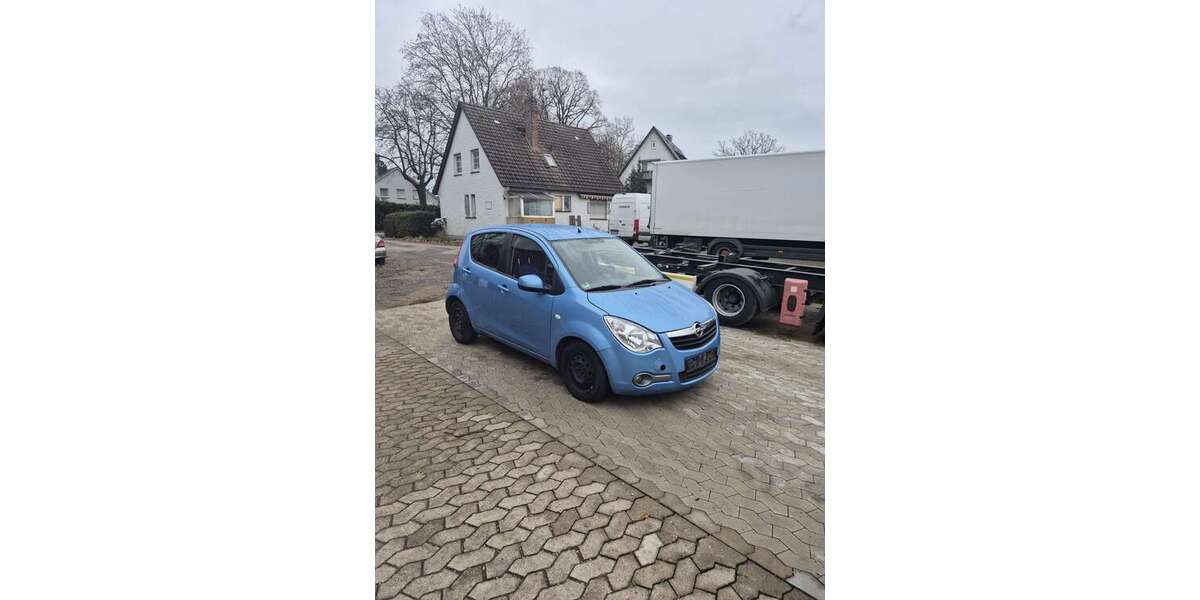 Opel Agila 96.750 km 2.700 &euro; Lage 32791