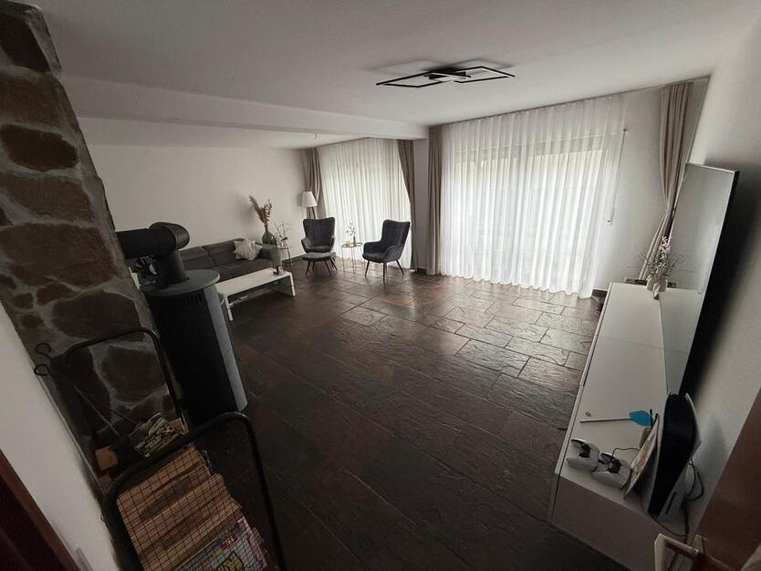 Traumhafte Doppelhaushälfte mit Garten in 91227 Leinburg zimmer