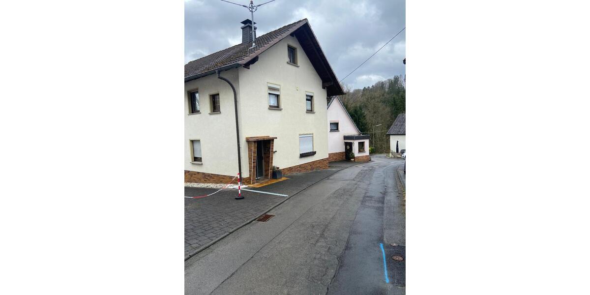 Einfamilienhaus Morsbach - 9 Zimmer, 180 m&sup2;, 130.000&euro; | Angebot:26803541