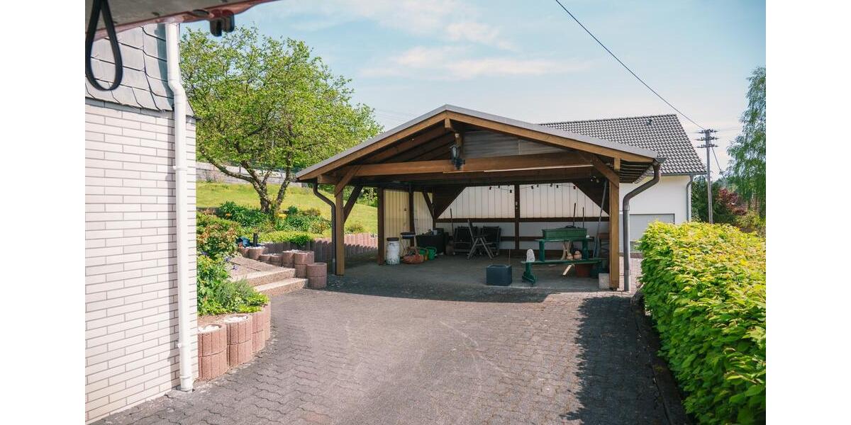 Einfamilienhaus Kreuztal - 6.5 Zimmer, 140 m&sup2;, 180.000&euro; | Angebot:26891467
