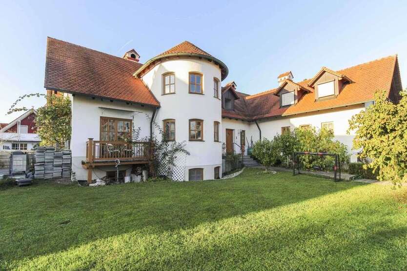 Haus zum Kaufen in Affing 1.099.000 € 320.02 m²