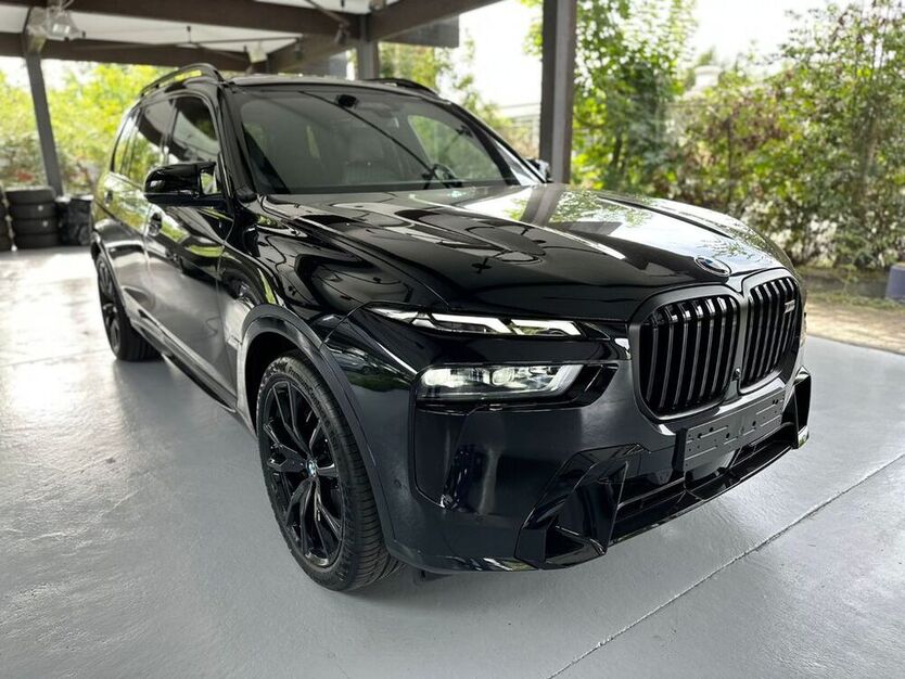X7