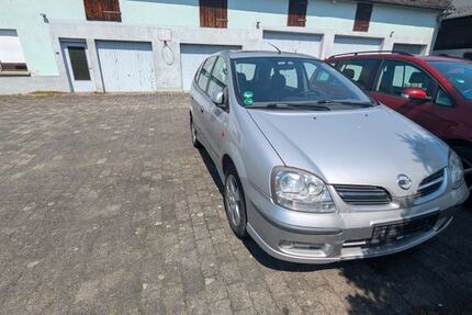 Nissan Almera Tino 225.555 km 1.100 &euro; Löhnberg 35792