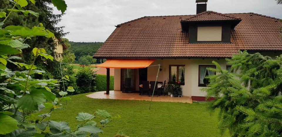 Einfamilienhaus Parsberg - 11 Zimmer, 210 m&sup2;, 399.000&euro; | Angebot:24313037