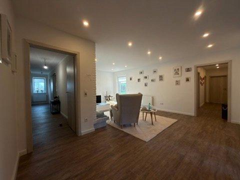 Einfamilienhaus Niebüll - 9 Zimmer, 248 m&sup2;, 495.000&euro; | Angebot:26148587