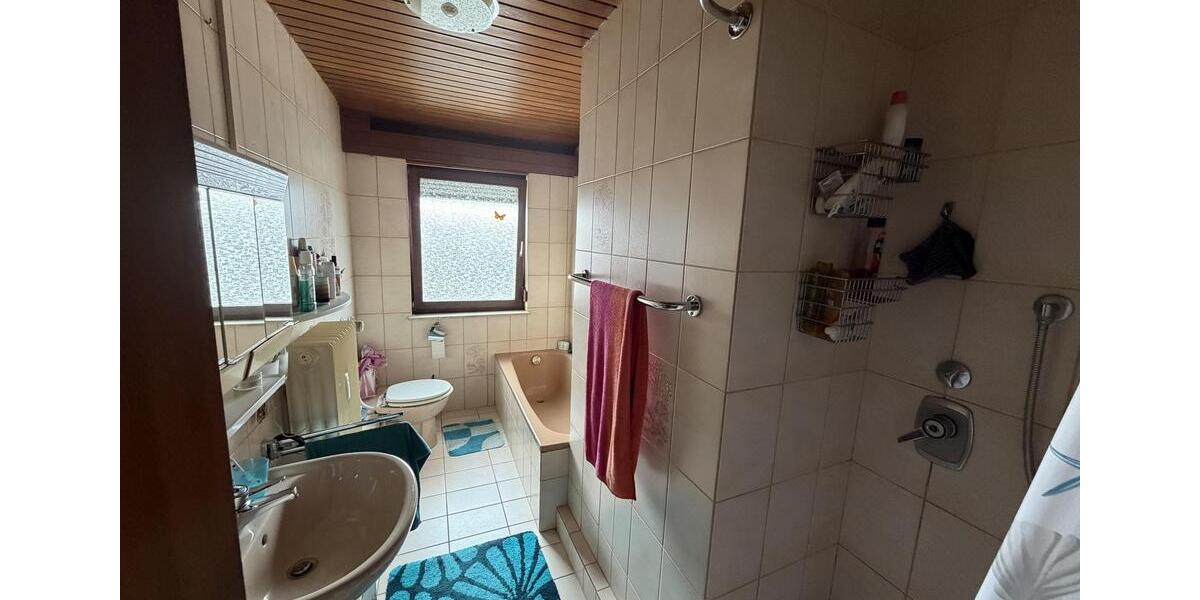 Dachgeschoßwohnung Hanau Groß-Steinheim - 3 Zimmer, 75 m&sup2;, 990&euro; | Angebot:24785017