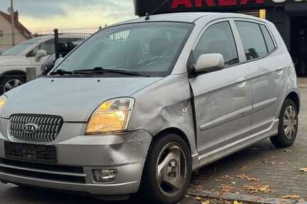 Kia Picanto 135.427 km 1.990 € Berlin 12353
