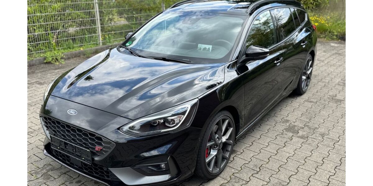 Ford Focus 72.500 km 22.999 &euro; Herne ( Nordrhein-Westfalen ) 44628