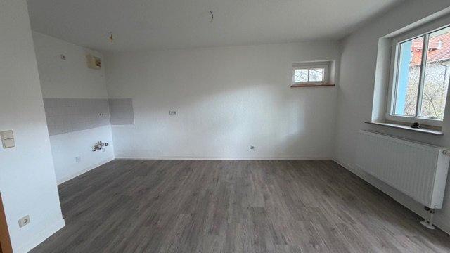 Erdgeschoßwohnung Klingenberg - 1 Zimmer, 40 m&sup2;, 280&euro; | Angebot:26135587
