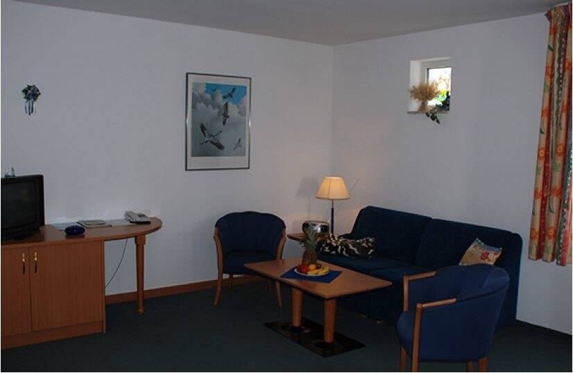 Mehrfamilienhaus, Wohnhaus Wiek - 1 Zimmer, 387 m&sup2;, 1.400.000&euro; | Angebot:26596096
