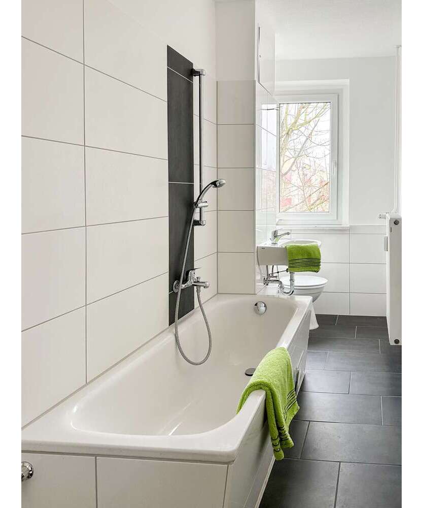 Wohnung zum Mieten in Magdeburg 387 € 58.58 m²
