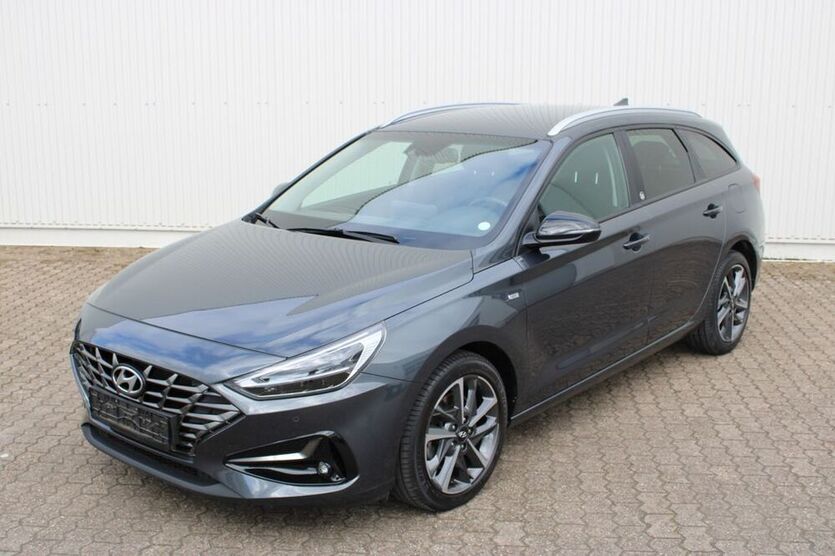 i30