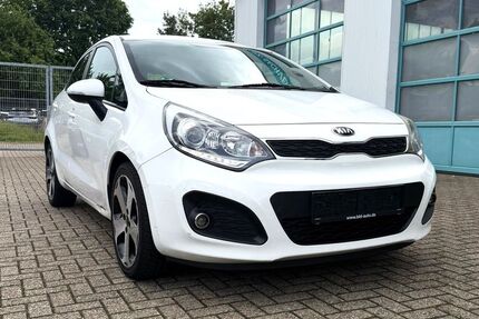 Kia Rio 114.253 km 3.500 &euro; Düren 52349
