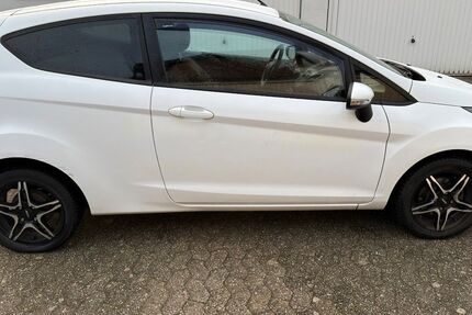 Ford Fiesta 138.000 km 2.999 &euro; Krefeld 47839