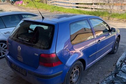 VW Golf 430.000 km 700 &euro; Oberwaldach 72178