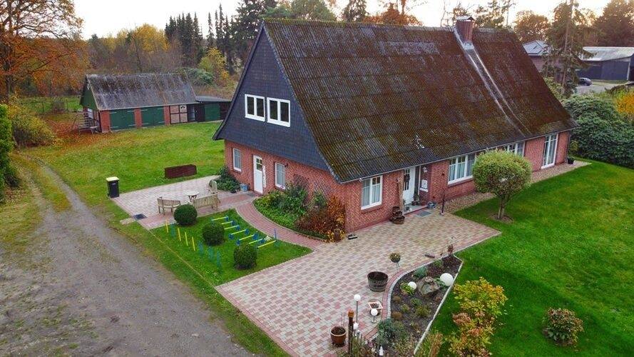 Bauernhaus, Landhaus Gnarrenburg Klenkendorf - 5 Zimmer, 305 m&sup2;, 335.000&euro; | Angebot:23977281