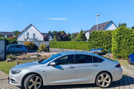 Opel Insignia 118.000 km 12.500 &euro; Magdeburg 39118