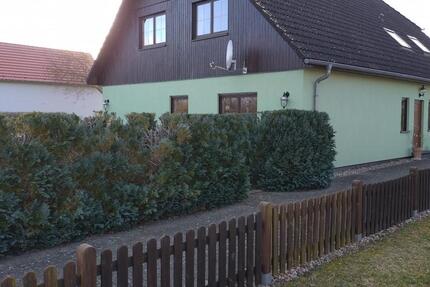 Wohnung Lindow (Mark) - 3 Zimmer, 90 m&sup2;, 1.100&euro; | Angebot:25960868