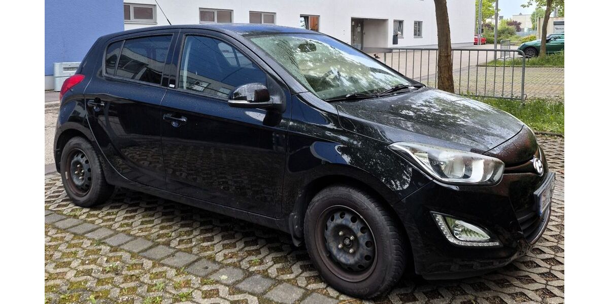 Hyundai i20 69.500 km 5.999 &euro; Trier 54292