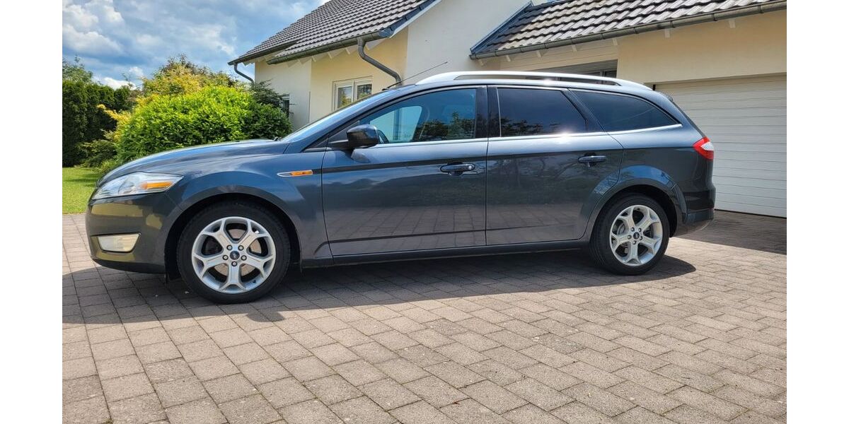 Ford Mondeo 234.000 km 3.690 &euro; Artern 06556