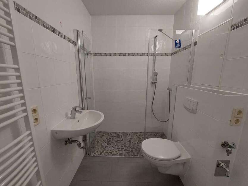 Wohnung zum Mieten in Suhl 304,41 € 49.08 m²