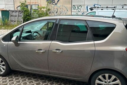 Opel Meriva 59.000 km 5.800 &euro; Berlin 10365