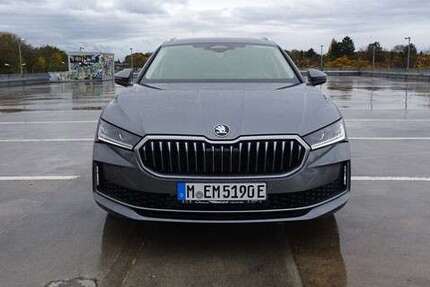 Skoda Superb 10.000 km 45.900 &euro; München 80686