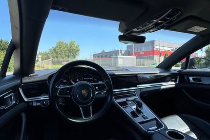 Porsche Panamera 181.000 km 47.300 € Kandel 76870
