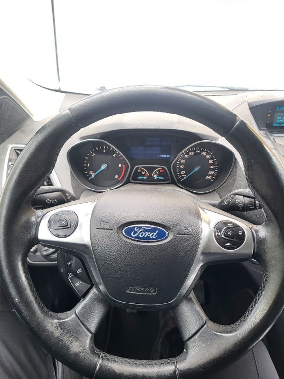 Ford Kuga 176.000 km 8.700 € Vilshofen 94474