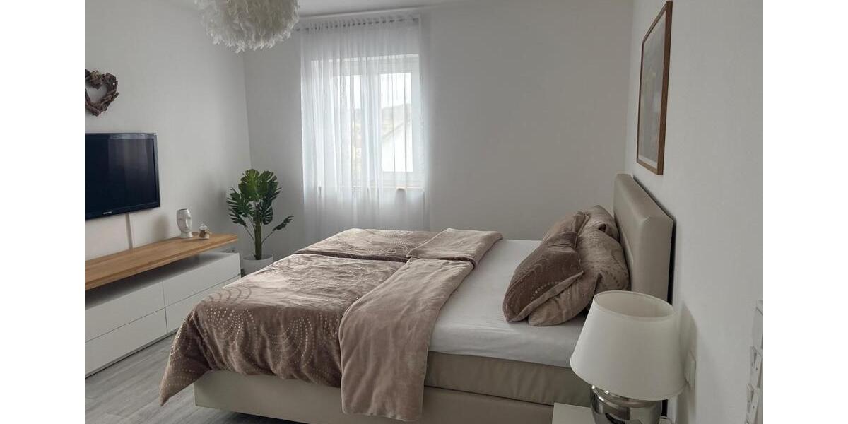 Doppelhaushälfte Kösching - 6 Zimmer, 160 m&sup2;, 2.000&euro; | Angebot:25046986