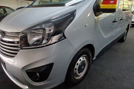 Opel Vivaro 103.980 km 21.400 € Rüsselsheim 65428