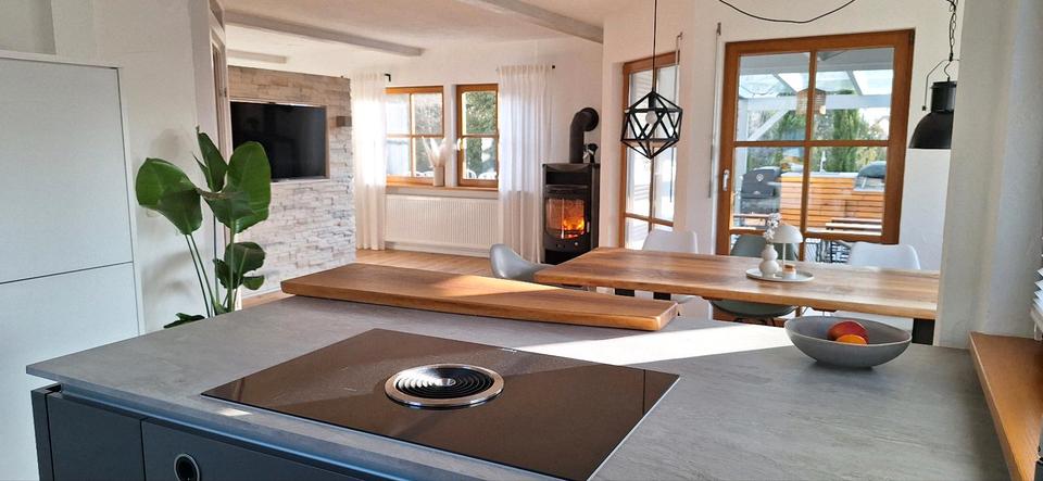 Einfamilienhaus Hammelburg - 5.5 Zimmer, 130 m&sup2;, 1.300&euro; | Angebot:25395212