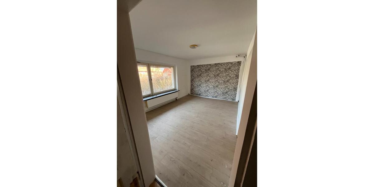 Doppelhaushälfte Dassel - 3 Zimmer, 110 m&sup2;, 600&euro; | Angebot:26056467