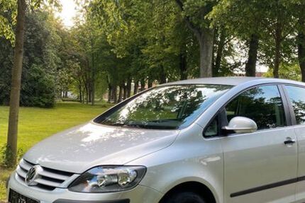 VW Golf Plus 69.200 km 4.899 &euro; Gönnebek 24610