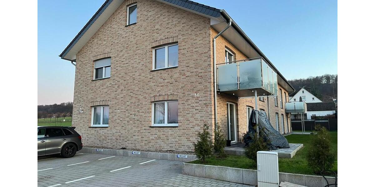 Etagenwohnung Porta Westfalica - 3 Zimmer, 90 m&sup2;, 1.090&euro; | Angebot:26276789