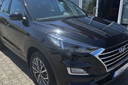 Hyundai TUCSON 73.680 km 17.980 € Cottbus 03051