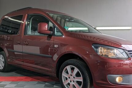 VW Caddy 156.286 km 9.999 &euro; Braunschweig 38112