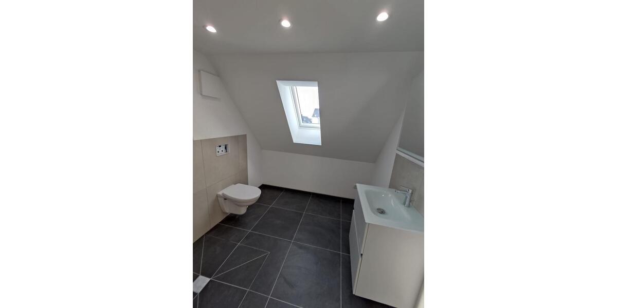 Einfamilienhaus Blindheim - 6 Zimmer, 105 m&sup2;, 1.500&euro; | Angebot:25175102