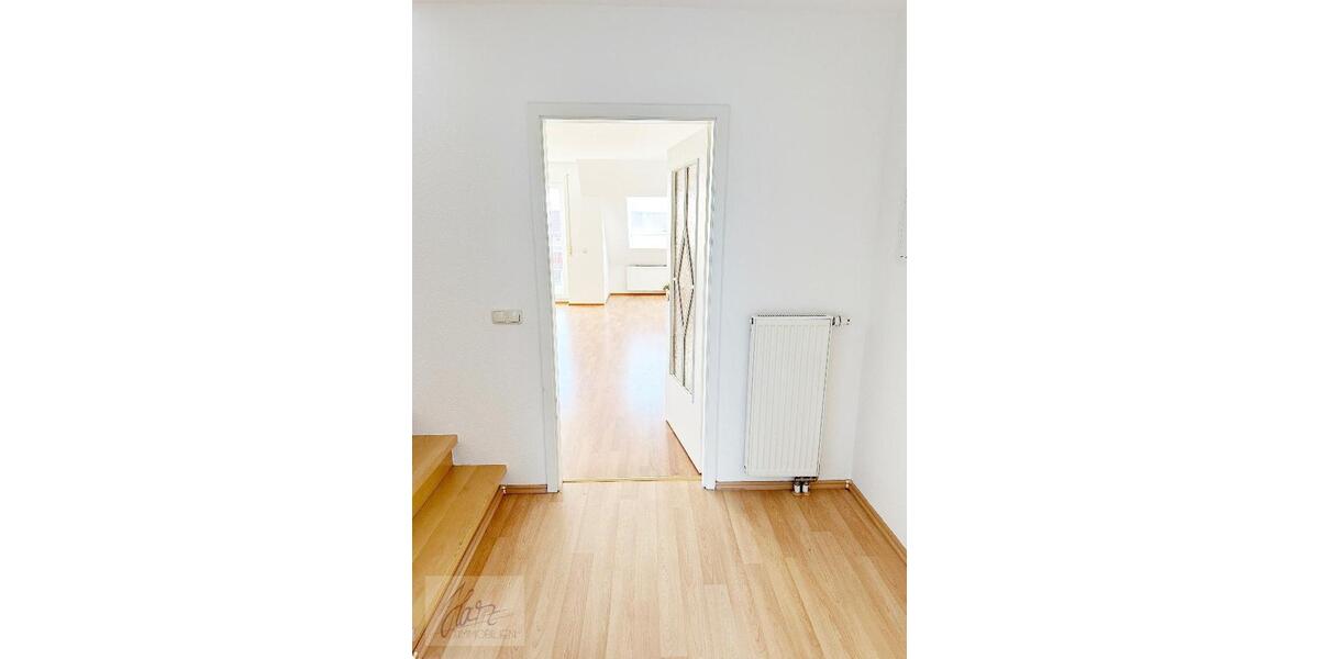 Etagenwohnung Riesa Canitz - 3 Zimmer, 74 m&sup2;, 600&euro; | Angebot:26400680