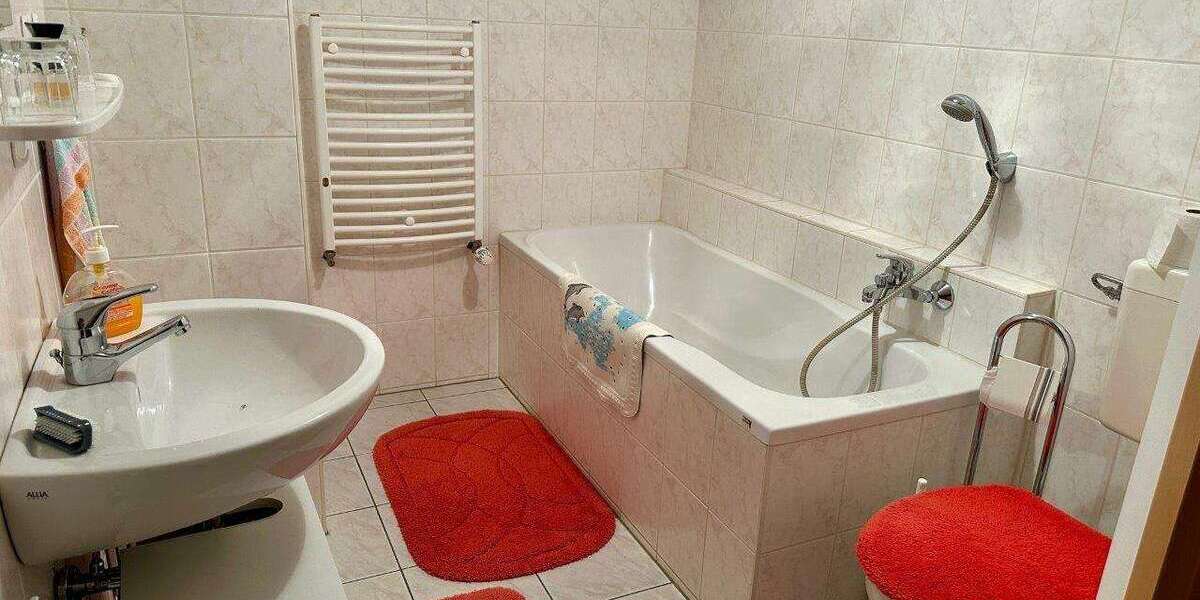 Bungalow - EinZweifamilienhaus mit Wintergarten und tollem Ausblick - Einfamilienhaus Unterwellenborn | Angebot:25809411