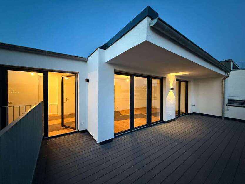 Wohnung zum Kaufen in Köln 759.000 € 94.01 m²