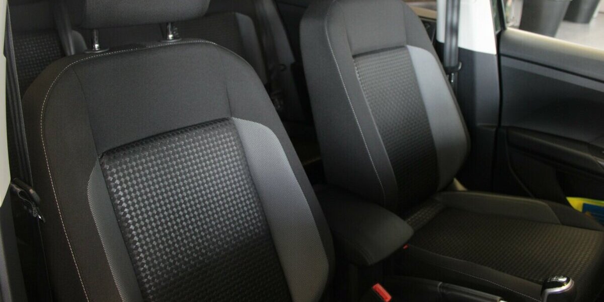 VW T-Cross 1.0 TSI Active Navi - CarPlay - Shz. 12.325 km 18.980 &euro; Euskirchen 53881