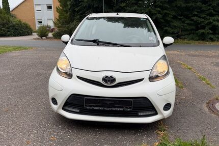 Toyota Aygo (X) 140.300 km 2.499 &euro; Rotenburg Wümme 27356